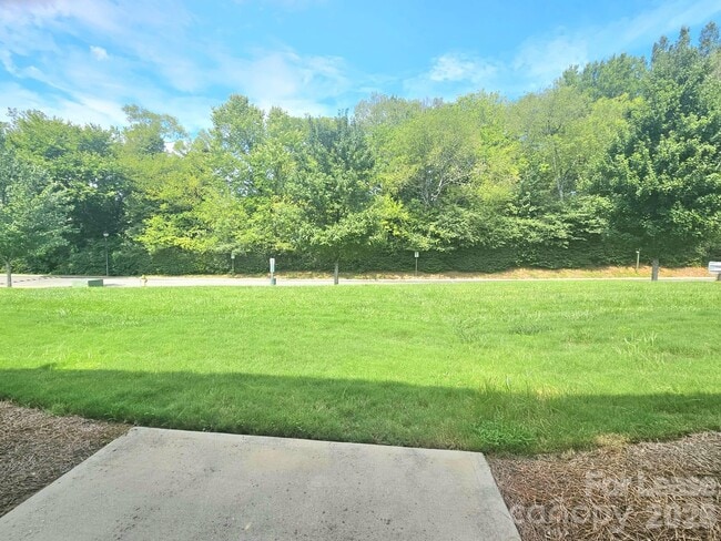 Building Photo - 2530 Madeline Meadow Dr