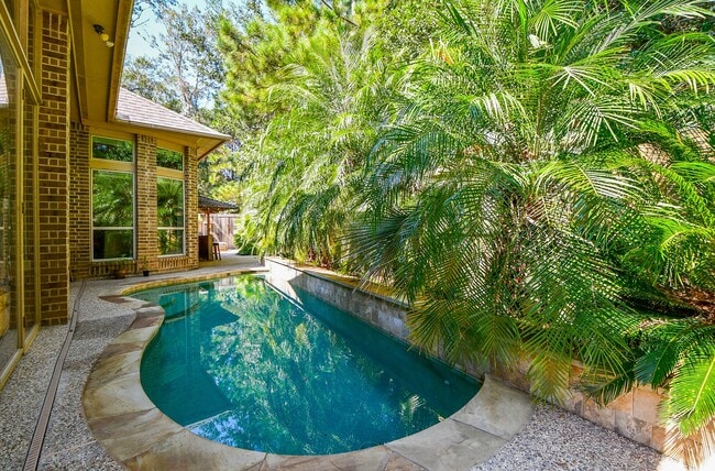 Building Photo - 23335 Robinson Pond Dr