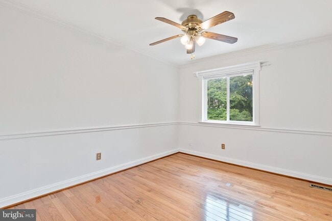 Building Photo - 9652 Marston Ln