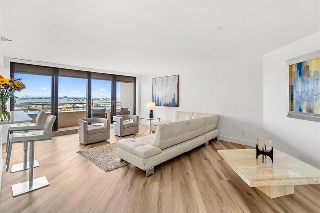 Building Photo - 5950 Pelican Bay Plaza S