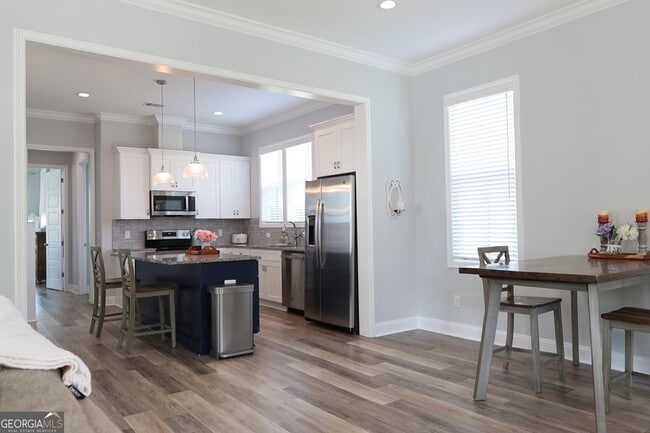 Building Photo - 110 Hamlet Cir