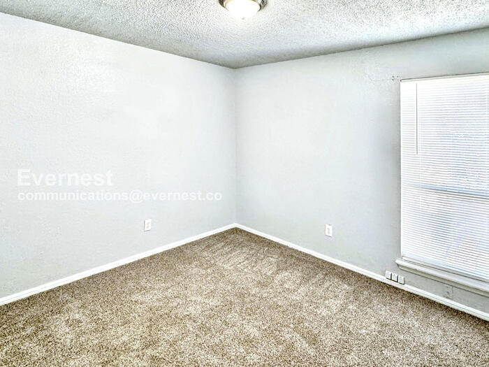 Building Photo - 6502 S 83rd East Ave