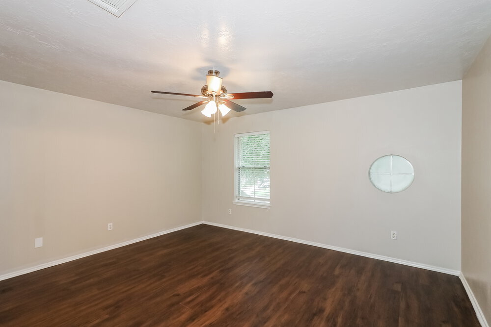 Building Photo - 8815 Roaring Point Dr