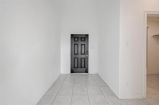 Building Photo - 8310 Remington Bluff Ln