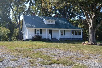 Building Photo - 2897 S Chipley Ford Rd