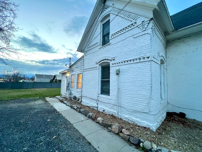 Building Photo - 681 N 100 E