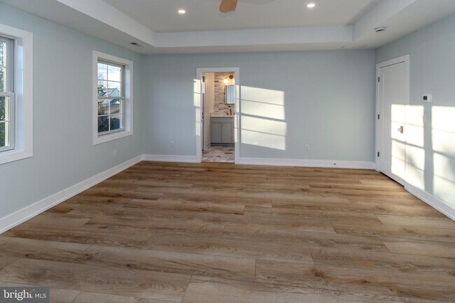 Building Photo - 17 Wilson St