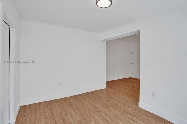 Building Photo - 2978 SW 14th St