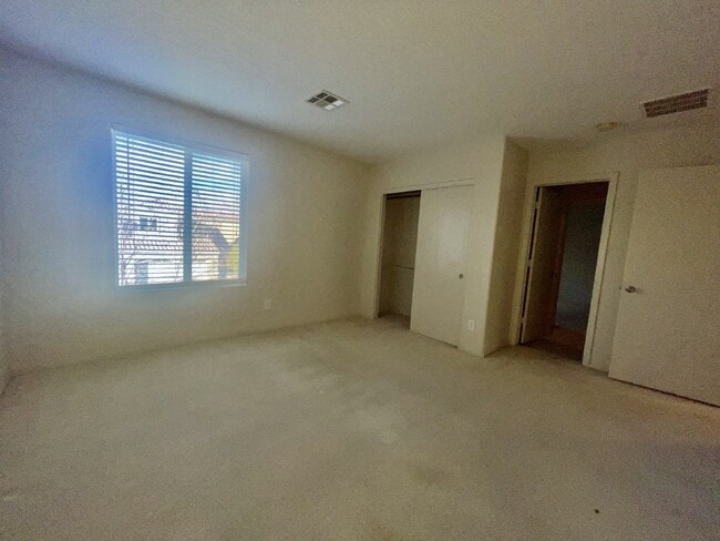 Building Photo - SPACIOUS 3 BEDROOM + LOFT | SILVERSTONE RANCH | GILCREASE ORCHARD VIEWS