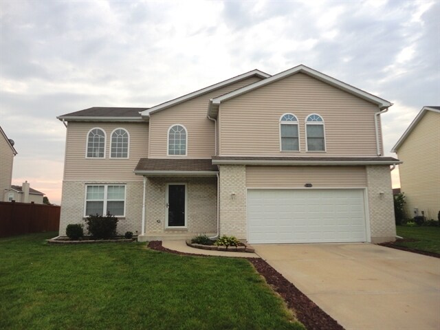 Primary Photo - 1420 Lasser Dr