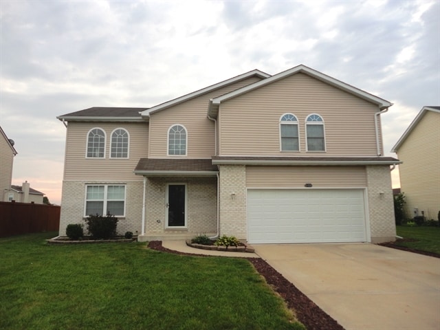 Building Photo - 1420 Lasser Dr