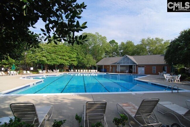 Building Photo - 405 Beech Glen Dr