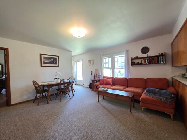 Building Photo - 104 Lee Dr