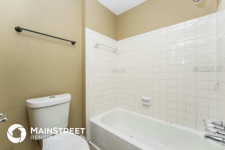 Building Photo - 2464 Landington Way NW