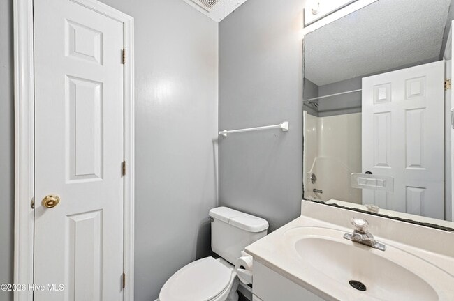 Building Photo - 118 Avondale Ave