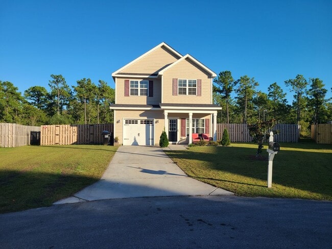 Primary Photo - 3 Bedroom, 2.5 bath home - Sneads Ferry - ...