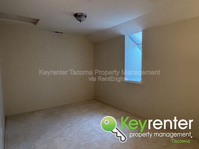 Building Photo - 4515 66th Ave Ct W