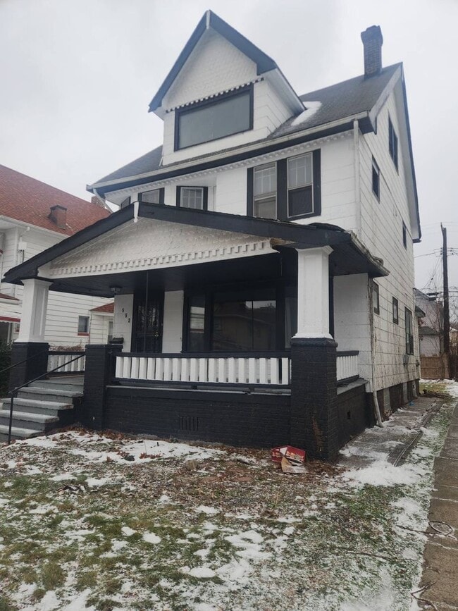 Building Photo - Charming 4-Bedroom Property in Prime Location | Move in today and enjoy 30% off on your 2nd month...