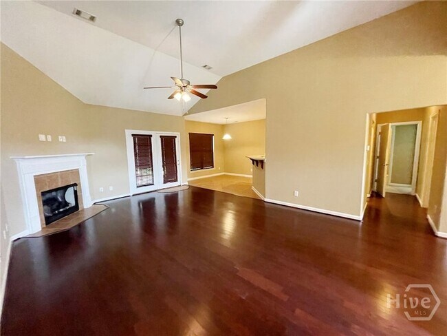 Building Photo - 216 Carlisle Way