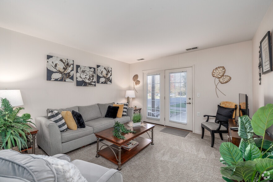 Primary Photo - New Hartford Square Senior Apartments