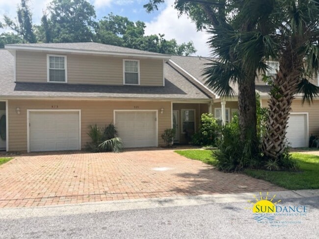 Primary Photo - Ideally situated Niceville Townhome, Call ...