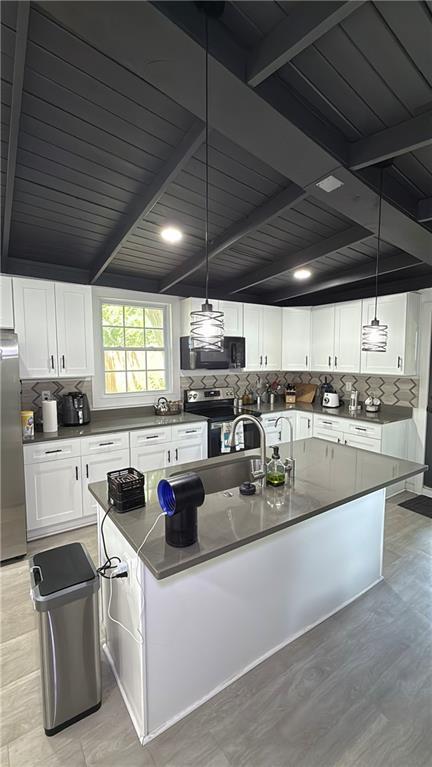 Building Photo - 980 Hilltop Ct