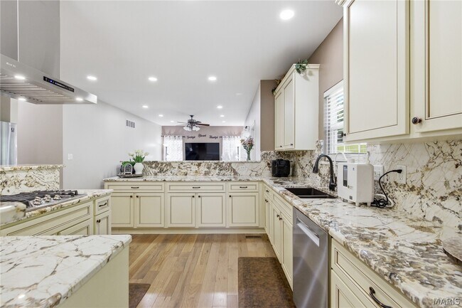 Building Photo - 307 Calliope Pl