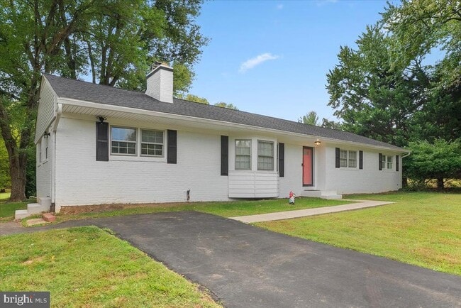 Building Photo - 919 Ednor Rd