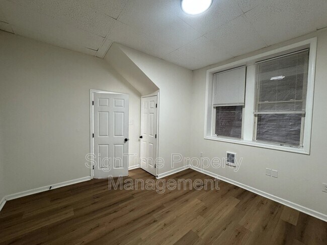 Building Photo - 40 N Conococheague St