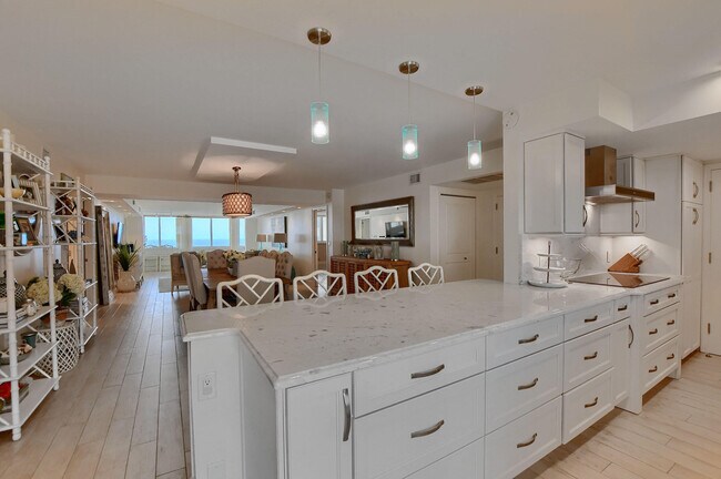 Building Photo - 2000 S Ocean Blvd