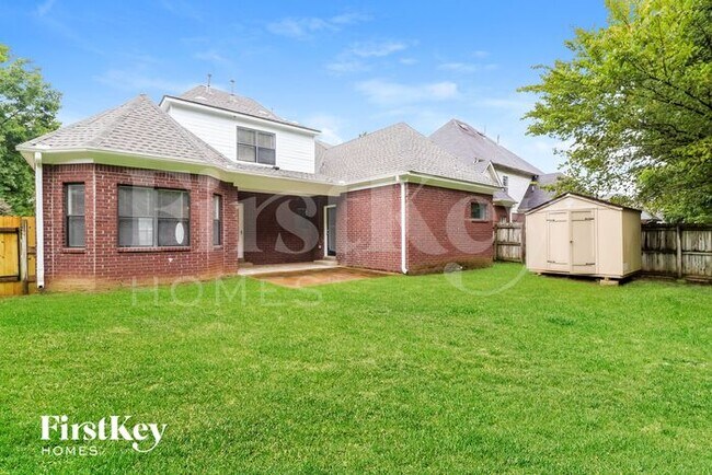 Building Photo - 7996 Jills Creek Dr