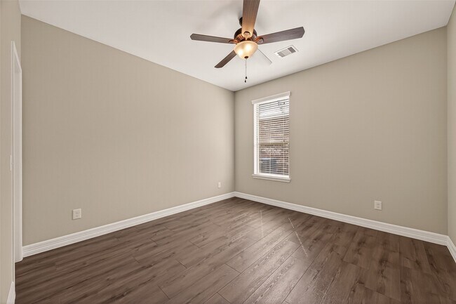 Building Photo - 8110 Running Brook Ln