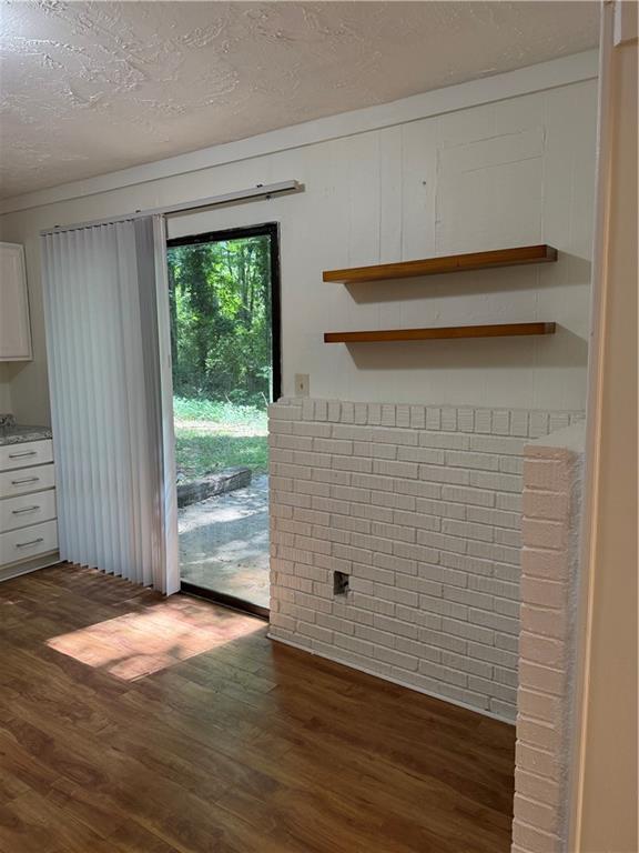 Building Photo - 721 Wedgewood Dr