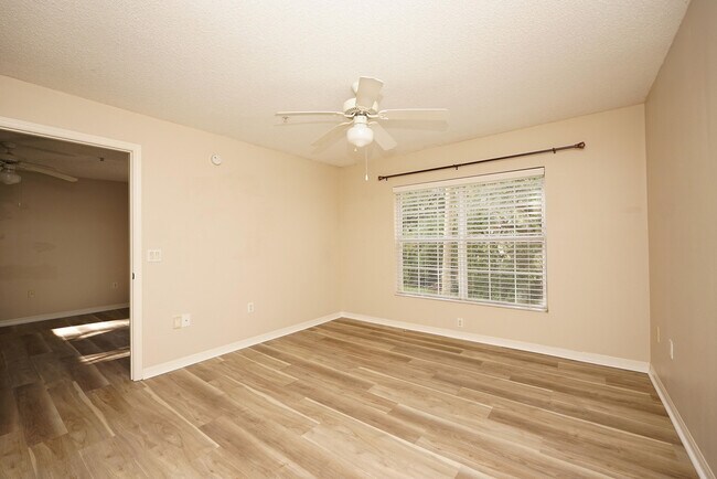 Building Photo - 4274 Calinda Ln
