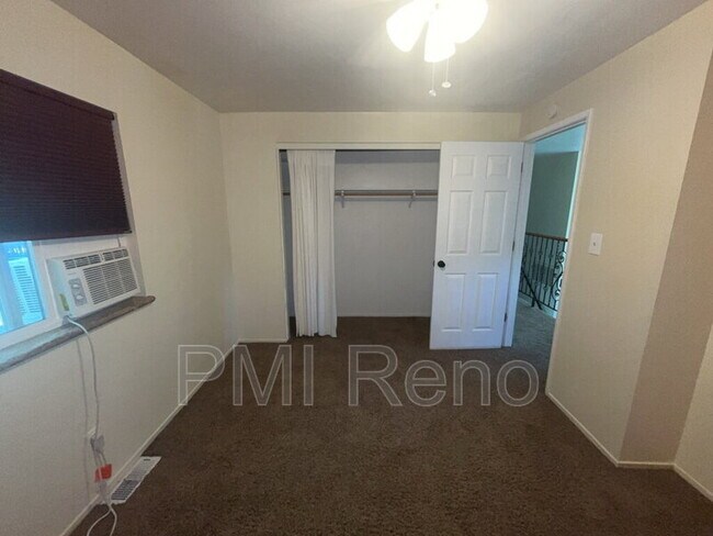 Building Photo - 2856 Waterfield Dr