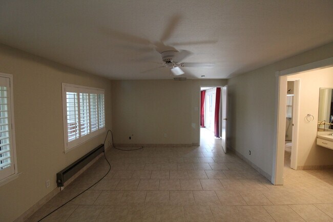 Building Photo - Concord/ Walnut Creek Border! 2172 sq ft home on Huge lot with swimming pool!