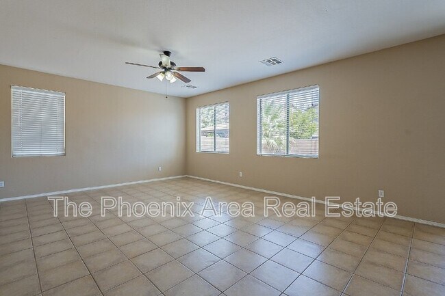 Building Photo - 43476 Caven Dr