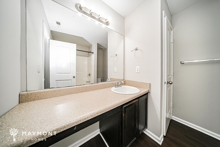 Building Photo - 166 Biscayne Terrace