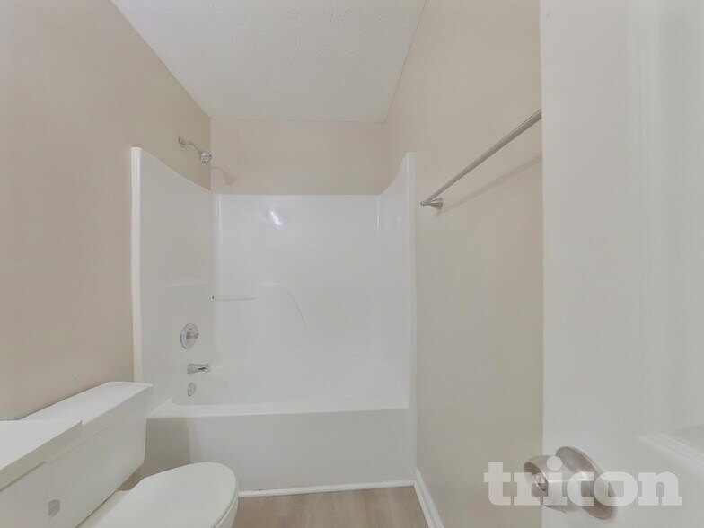 Building Photo - 128 Cliff Ct