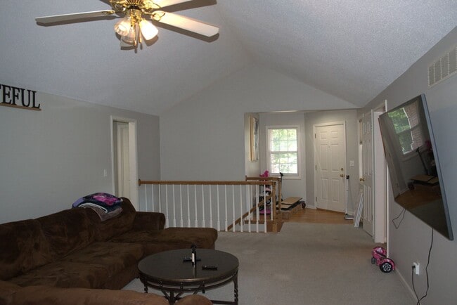 Building Photo - 309 Grampian Dr