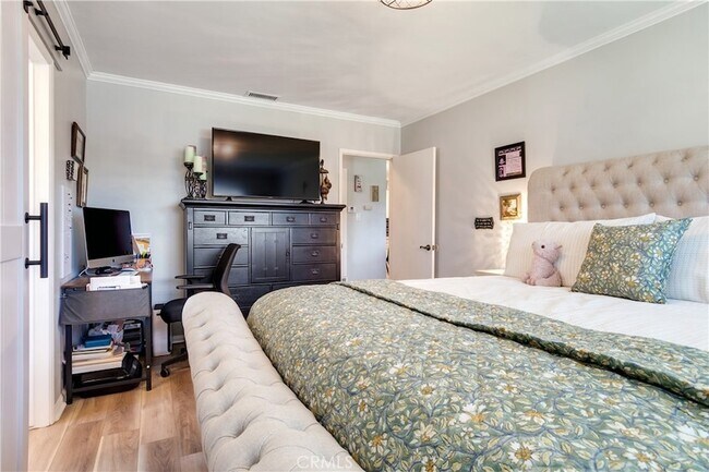 Building Photo - 12951 Cascade St