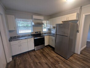 Building Photo - 1 BEDROOM Umatilla