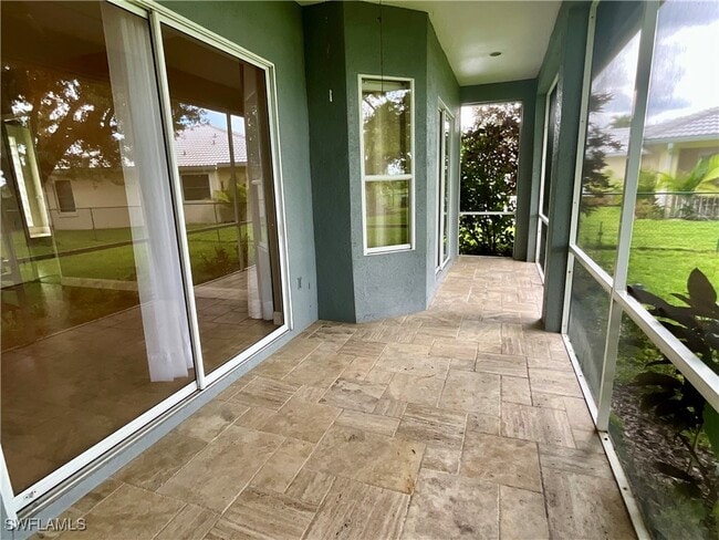Building Photo - 701 Meyer Dr