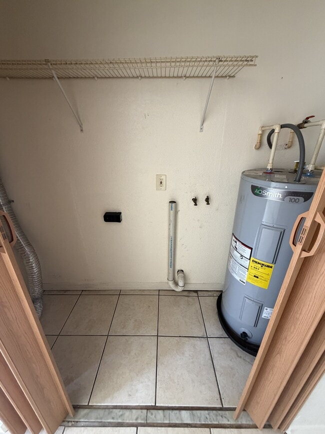 Building Photo - 1834 44th St S