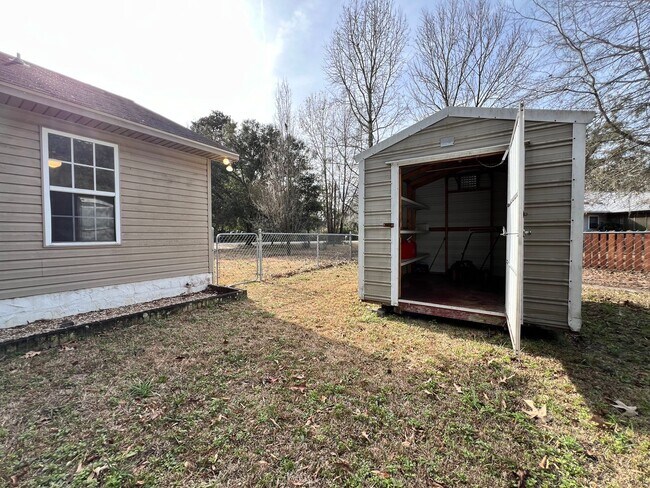 Building Photo - AVAILABLE MID-MARCH 2026! (One Pet Maximum)