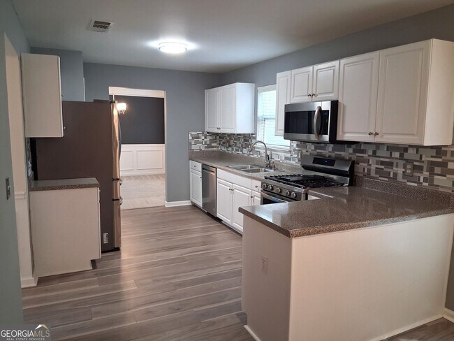 Building Photo - 122 Brenleigh Park Dr