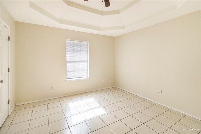 Building Photo - 19 Tampa St