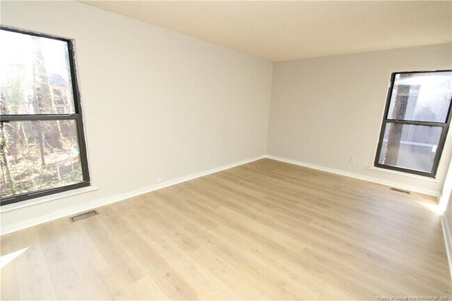 Building Photo - 4216 Greencastle Ct