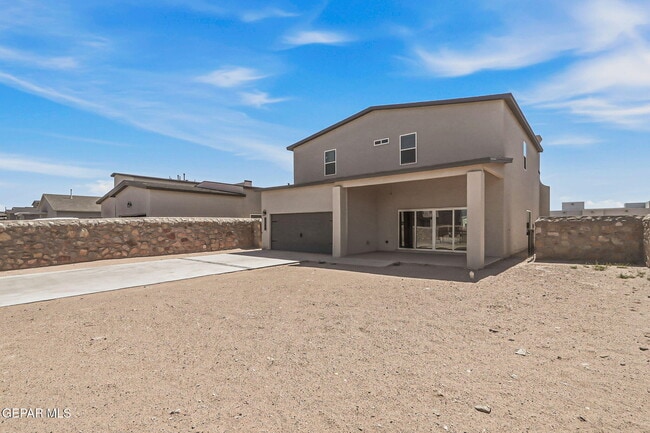 Building Photo - 2300 Sammy Cervantes St