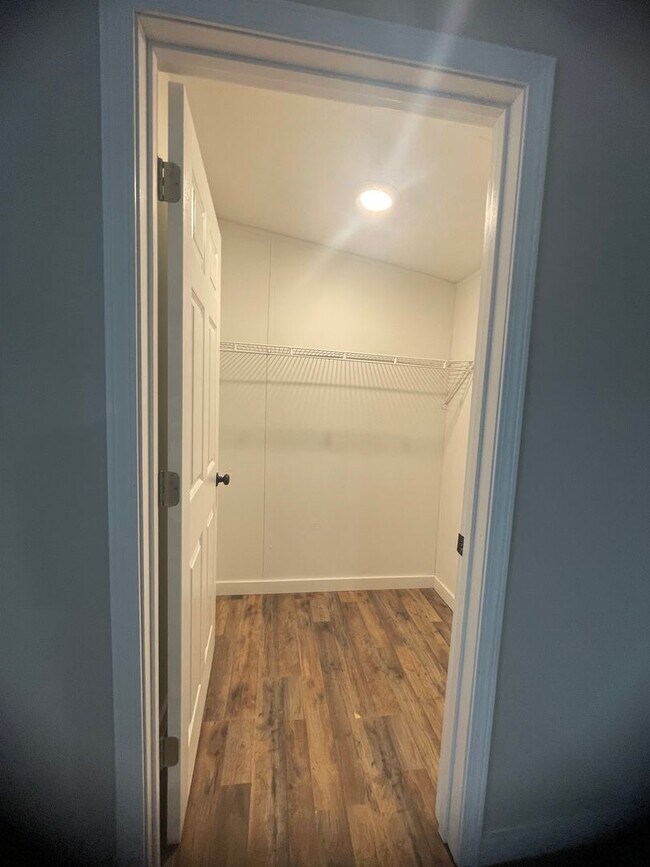 Building Photo - 3 BR 2 Bath 1,280 sq ft singlewide mobile ...